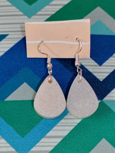 Drop shape resin earrings